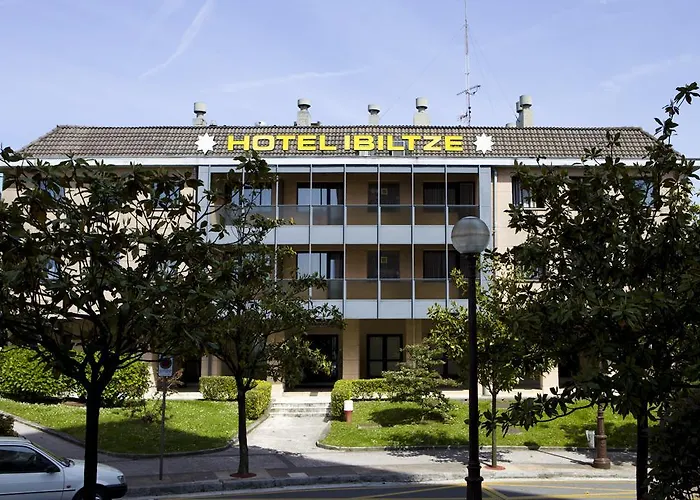 Hotel Ibiltze *